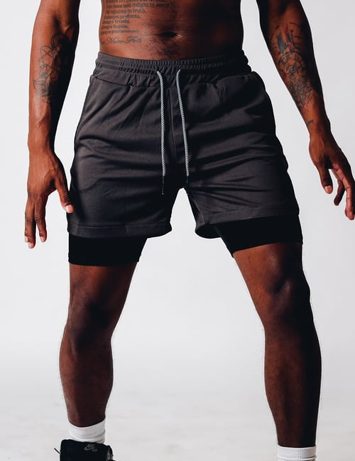 Uomini - Pantaloncini Fitness Estivi a Doppio Strato