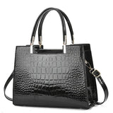 Borsa elegante da donna in vera pelle con finitura lucida