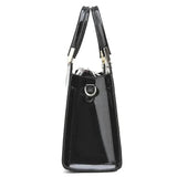 Borsa elegante da donna in vera pelle con finitura lucida