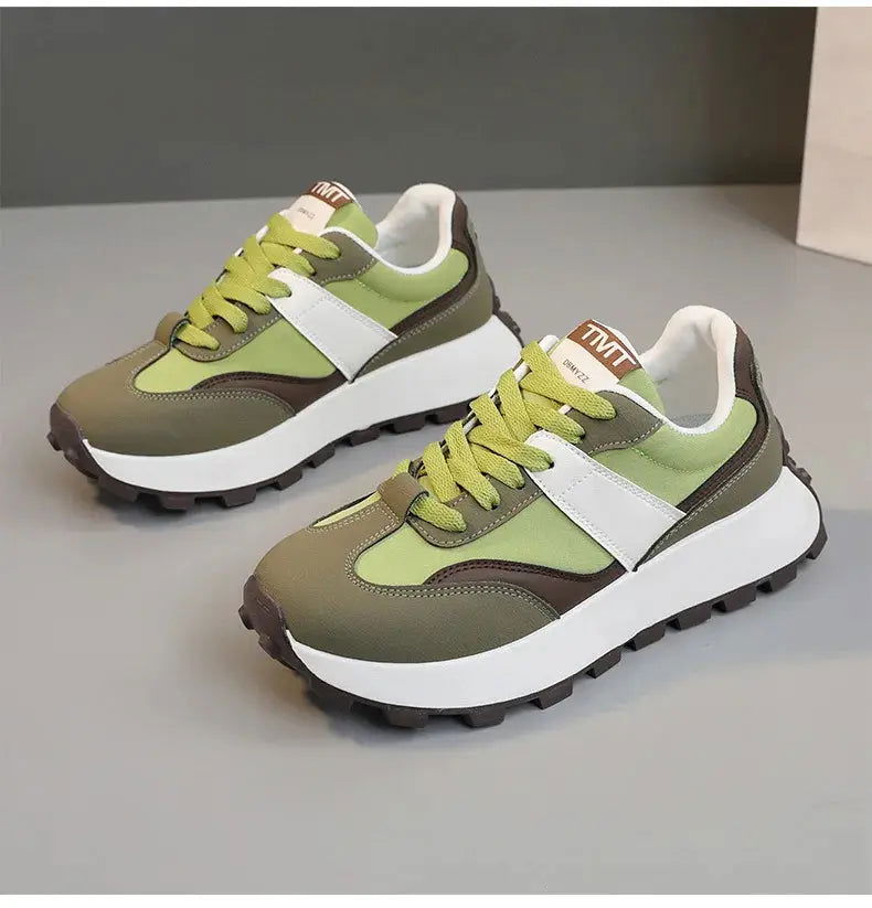 COPENAGHEN | Eleganti sneakers estive da donna in bianco e nero
