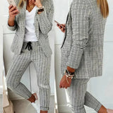 Eleganza invernale: elegante completo in due pezzi