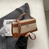 Borsa in nylon chic di SAM: il tuo accessorio invernale elegante