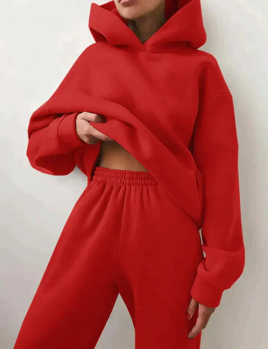 Rinnova il tuo look autunnale con il set da jogging in due pezzi AMY