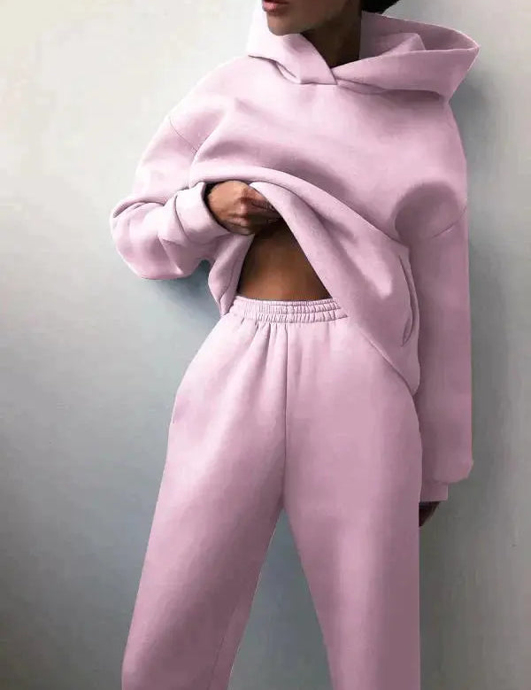Rinnova il tuo look autunnale con il set da jogging in due pezzi AMY