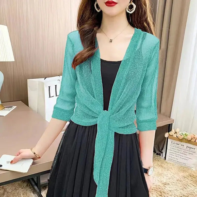Cardigan autunnale con lacci radioso - Eleganza pura di BIANCA