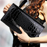 Michele | Pochette estiva con stampa cocco compatta e sofisticata