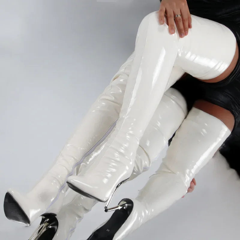Stivali sopra il ginocchio alla moda per donna | Punta a punta | Collezione Autunnale