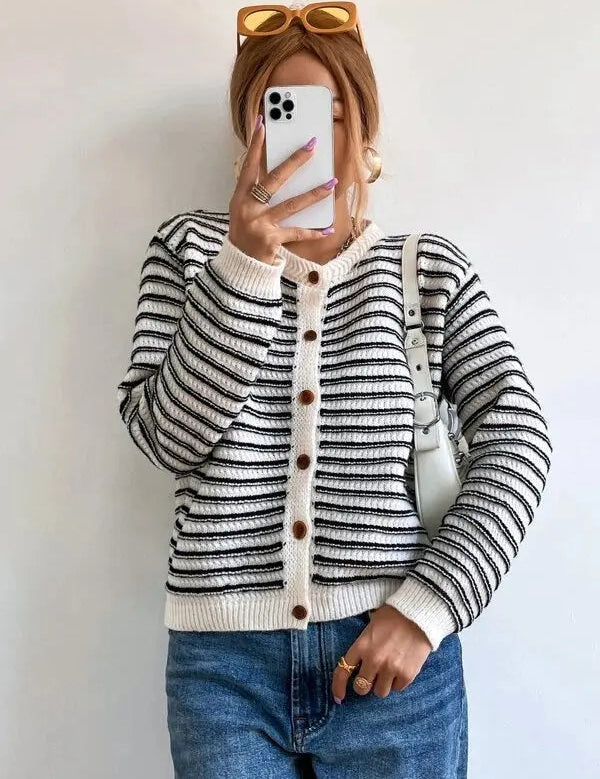 VAIDA | Cardigan autunnale a righe con bottoni