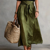 Vera – Completo di due pezzi: maglietta nera e gonna midi verde oliva