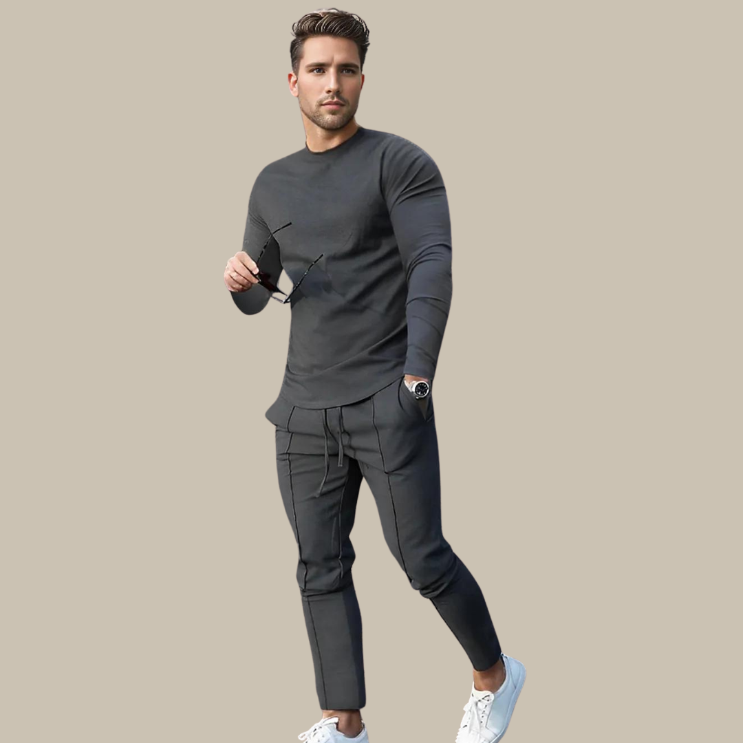 Aggiorna il tuo stile autunnale con la maglietta Wesley Chic e il completo da jogger.