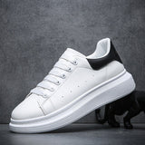 Sneakers estive alla moda con plateau e suola chunky - Andres